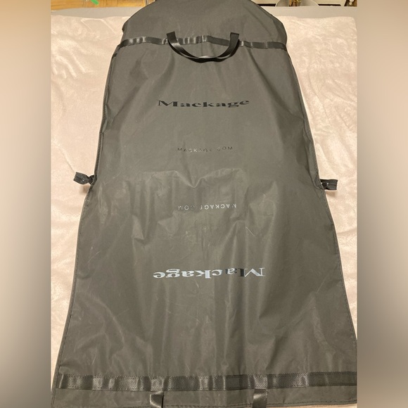 SOLD ✨ MACKAGE AKIVA ✨ - Picture 2 of 10